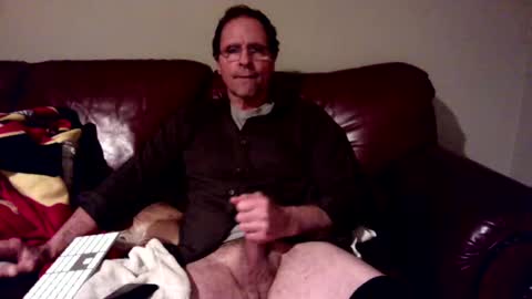 Snapshot of bignjakd6 chatting on December 26, 5:47 am CumCMe online show from December 26, 5:47 am