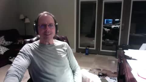 Snapshot of bignjakd6 chatting on November 1, 5:42 am CumCMe online show from November 1, 5:42 am