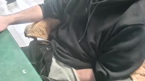 Snapshot of bigpeepdude chatting on November 26, 8:32 pm bigpeepdude online show from November 26, 8:32 pm