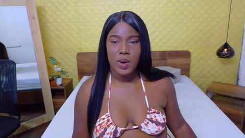 bigroundbooty_ online show from February 12, 7:42 pm