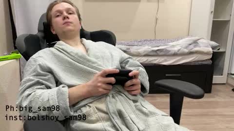 Snapshot of bigsamuel05 chatting on October 11, 7:01 pm bigsamuel05 online show from October 11, 7:01 pm