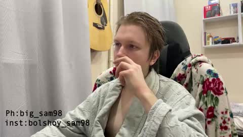 Snapshot of bigsamuel05 chatting on October 17, 8:22 pm bigsamuel05 online show from October 17, 8:22 pm