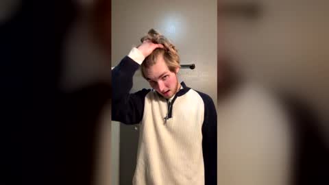 bigskinnyboyshh online show from December 17, 12:16 am