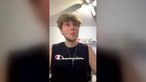 bigskinnyboyshh online show from February 11, 12:15 am