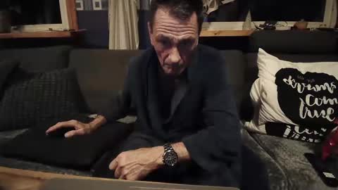 bigswe1 online show from December 16, 1:21 am