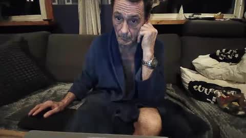 bigswe1 online show from February 15, 4:36 am