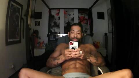 bigtawkz online show from October 20, 10:10 pm