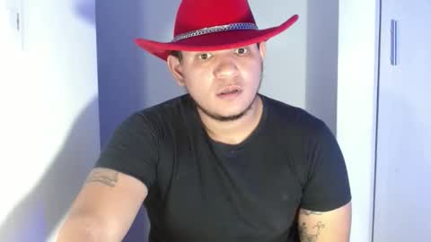 Snapshot of bigthick_blackcock chatting on June 2, 8:05 am MANUEL online show from June 2, 8:05 am