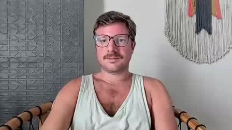 bigthickvic online show from May 9, 1:16 pm