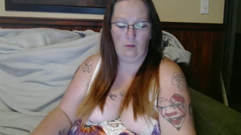 Snapshot of bigtitsgirl9991 chatting on July 21, 3:20 am Kim online show from July 21, 3:20 am