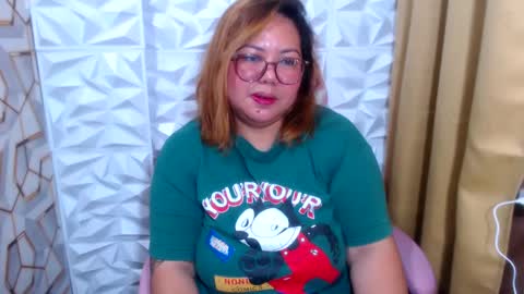 Snapshot of bigtitshotmom chatting on January 9, 7:31 am MARJ online show from January 9, 7:31 am