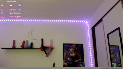 Snapshot of bigtittedtattedlesbian chatting on November 26, 11:17 pm Nichole lights online show from November 26, 11:17 pm