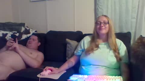 Mountain Mama online show from September 25, 1:20 am