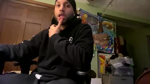 Snapshot of bigwalkdog12 chatting on December 26, 6:43 pm Floppyphallus online show from December 26, 6:43 pm