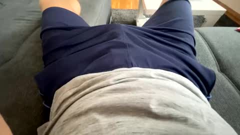 bigwhitecock_1989 online show from December 2, 9:13 am