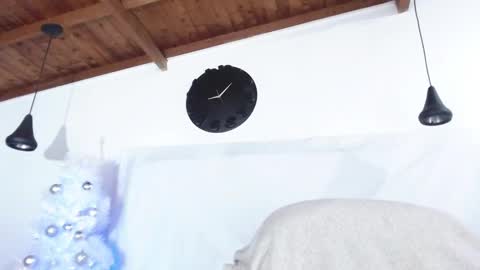 andres online show from December 18, 3:26 am