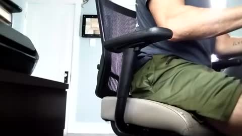 Snapshot of bijockdadohio chatting on June 30, 5:25 pm Jeff online show from June 30, 5:25 pm