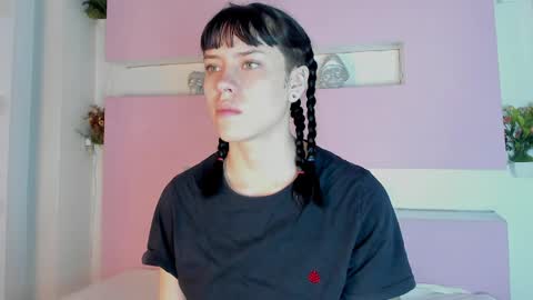 bilie__eilish online show from April 1, 11:33 am