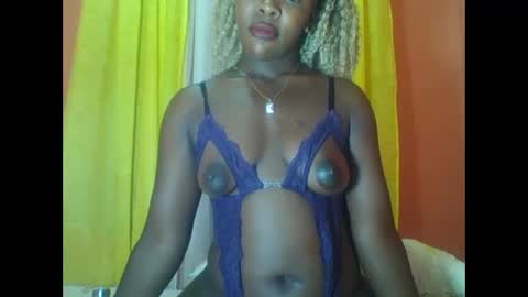 Snapshot of bilion_ass chatting on January 3, 9:15 pm TREZAH online show from January 3, 9:15 pm