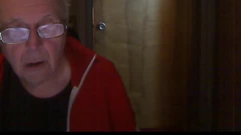 Snapshot of bill_25061 chatting on February 4, 9:10 pm bill_25061 online show from February 4, 9:10 pm