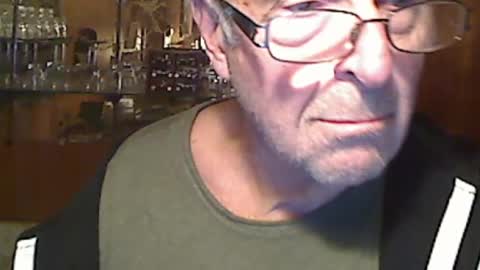 Snapshot of bill_25061 chatting on October 10, 2:10 am bill_25061 online show from October 10, 2:10 am