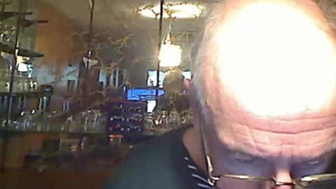 Snapshot of bill_25061 chatting on October 31, 4:19 pm bill_25061 online show from October 31, 4:19 pm