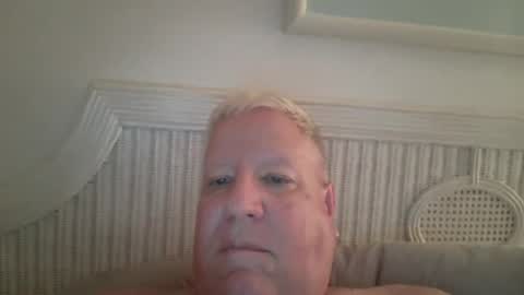 Snapshot of billernest99 chatting on August 1, 4:01 am billernest99 online show from August 1, 4:01 am