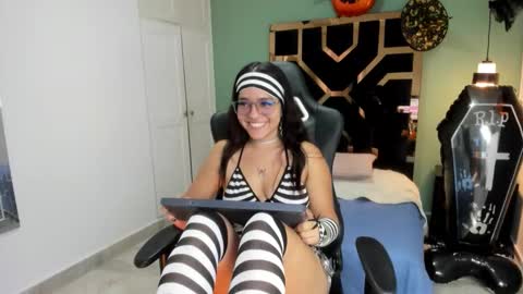 Billie online show from October 15, 7:03 pm