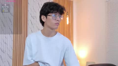 Billie online show from October 28, 3:32 am