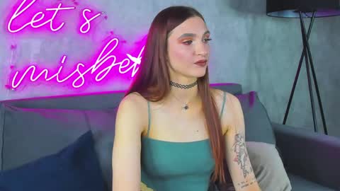 Alisha online show from April 23, 9:30 am