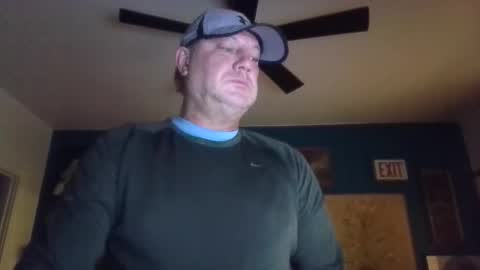 Snapshot of billjames55 chatting on May 8, 10:42 am billjames55 online show from May 8, 10:42 am