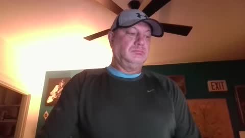 Snapshot of billjames55 chatting on May 10, 9:14 am billjames55 online show from May 10, 9:14 am