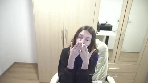 billy1love online show from April 23, 1:07 am