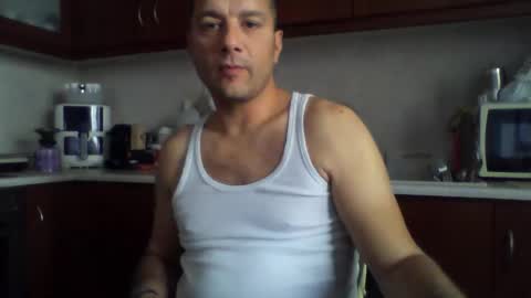 Snapshot of billos26 chatting on May 20, 7:14 am billys greece online show from May 20, 7:14 am