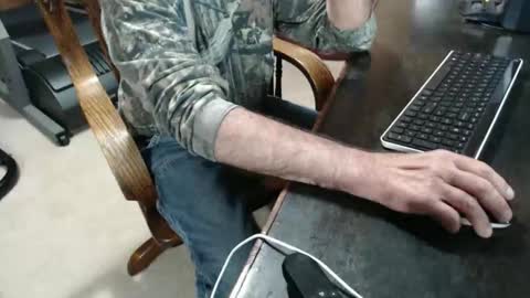 billy471 online show from April 19, 11:07 pm