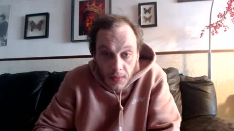 Billy FingerCut online show from March 10, 7:42 am