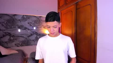 Sam online show from February 23, 1:52 pm