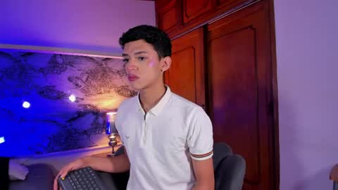 Sam online show from April 8, 11:21 am