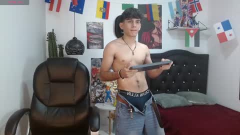 Snapshot of billy_wild chatting on July 8, 11:37 am billy wild online show from July 8, 11:37 am