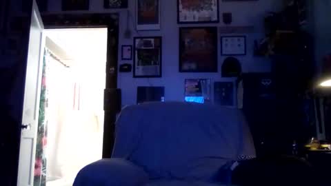 billygunn13 online show from January 7, 11:40 pm