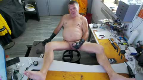bilutz777 online show from July 7, 12:20 pm