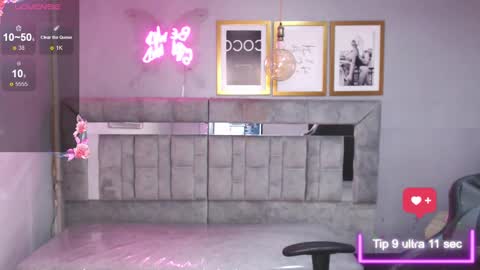 Live 1000pm 600am COLOMBIAN HOUR online show from October 9, 8:45 am