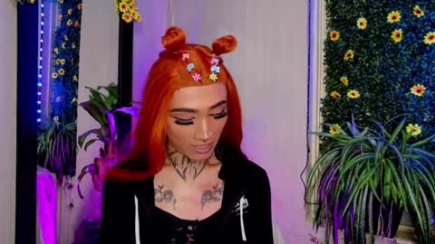 Snapshot of bitch_capelli chatting on October 21, 6:41 pm .. .. online show from October 21, 6:41 pm