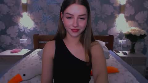 Snapshot of bitter__peach chatting on April 27, 5:33 pm Margo online show from April 27, 5:33 pm