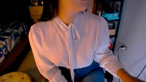 Snapshot of bittermomxxx chatting on April 25, 5:32 am bittermomxxx online show from April 25, 5:32 am