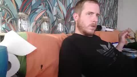 Snapshot of bizoukey15 chatting on October 15, 1:50 am bizoukey15 online show from October 15, 1:50 am