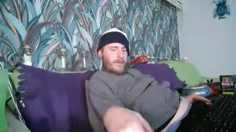 Snapshot of bizoukey15 chatting on October 31, 2:45 am bizoukey15 online show from October 31, 2:45 am