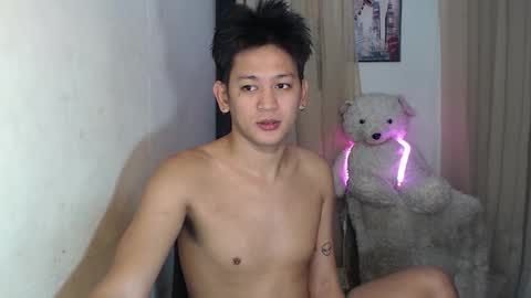 alex online show from December 1, 8:47 pm