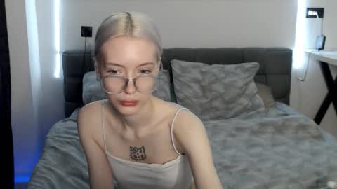 Julia online show from October 26, 2:56 pm