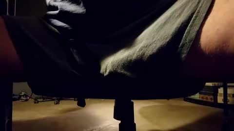 Snapshot of bkupsguy chatting on January 12, 3:17 am bkupsguy online show from January 12, 3:17 am